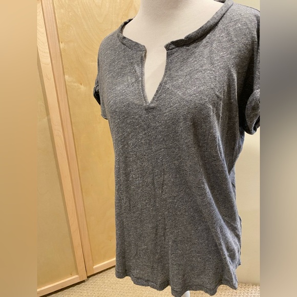 Super cute grey Madewell tee Size Medium - Picture 2 of 6